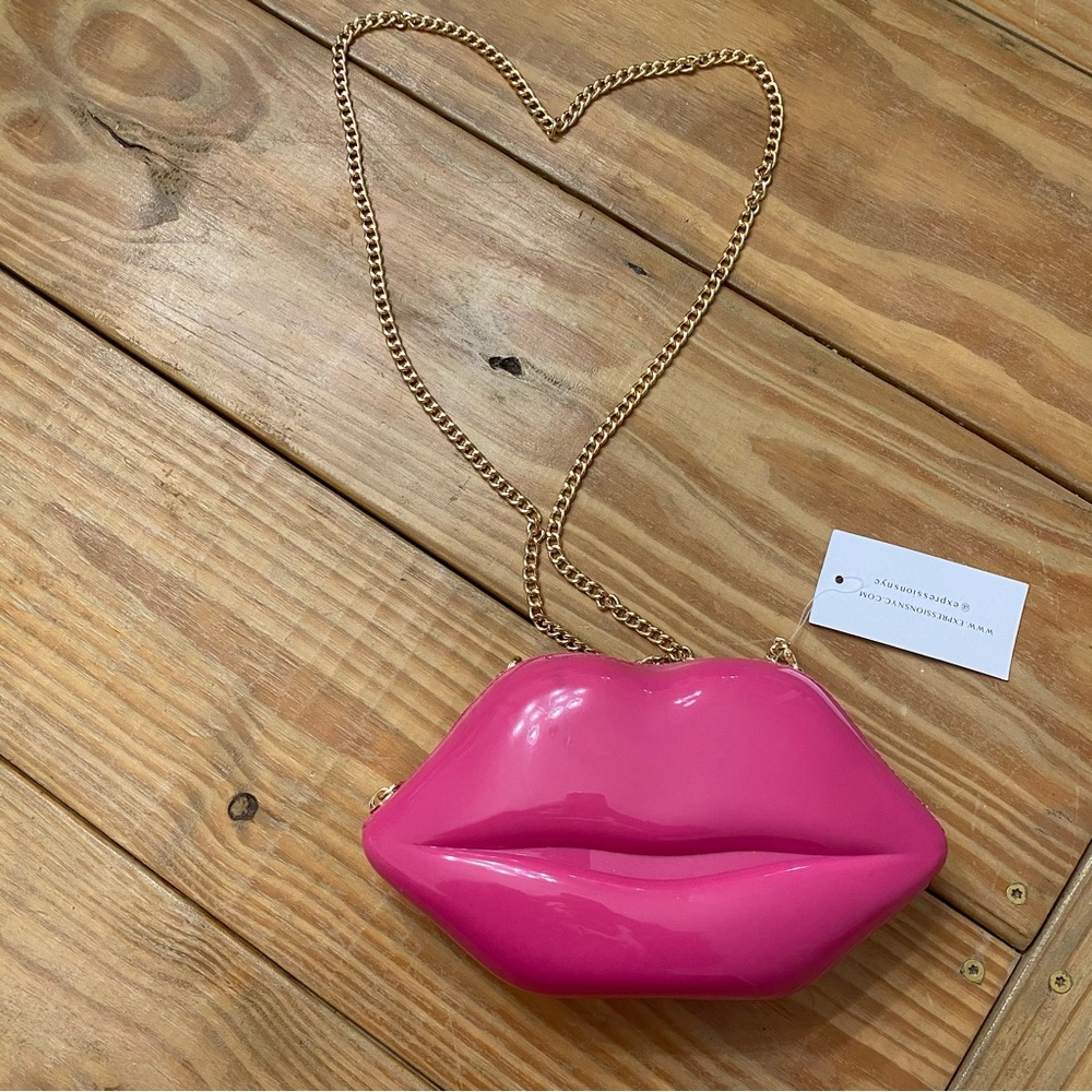 Expressions NYC Cherry St Lips Bag